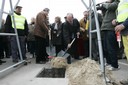 El rector de la UPC, Antoni Giró, col·loca la primera pedra del Campus Diagonal Besòs