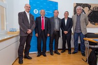Enric Fossas, rector de la UPC juntament amb la resta de signataris del conveni