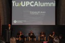 El president d'UPC Alumni, Joan Pi Llorens, presentant als ponents de la taula rodona ‘És l'hora de la indústria’: Josep González, president de PIMEC; Carles Sumarroca, vicepresident de COMSA EMTE, i Antón Costas, catedràtic d’Economia de la UB, així com al moderador, Ramon Aymerich, redactor en cap d'Economia de La Vanguardia.