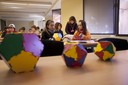 Alguns del treballs fets per l'estudiantat de primària sobre Jocs Geomètrics