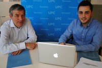 D’esquerra a dreta, el professor de la UPC Manel Rajadell, del Departament d’Organització d’Empreses i de l’ETSEIAT,  i l’estudiant Héctor Gómez.