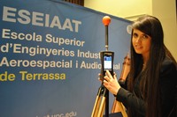 Marta Riquelme, estudiant de l'ESEIAAT que ha creat el primer mapa de radiacions electromagnètiques del Campus de la UPC a Terrassa