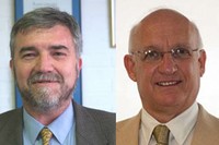 Los investigadores Mateo Valero y Xavier Oliver (de izquierda a derecha).