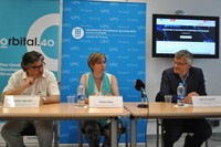 De izquierda a derecha: Amadeu Aguado, 5º teniente de alcalde del Ayuntamiento de Terrassa; Esther Real, vicerrectora de la UPC, y Jaume Castellà, del CD6 de la UPC, durante la presentación del programa