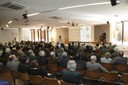 Sala de actos de la ETSAB, durante la celebración del acto de distinción 'magister honoris causa' a Carlos Marí Arís.