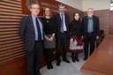 De izquierda a derecha, el rector de la UPC, Enric Fossas; la vicerectora de Transferencia de Conocimiento, Esther Real; Pere Girbau, director general de Girbau; Sònia Llorens, gerente del Centro de Diseño de Equiposs Industriales (CDEI) de la UPC, y Carlos Riba, director del CDEI y de la Cátedra Girbau Group.