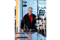 El investigador ICREA Niek Van Hulst