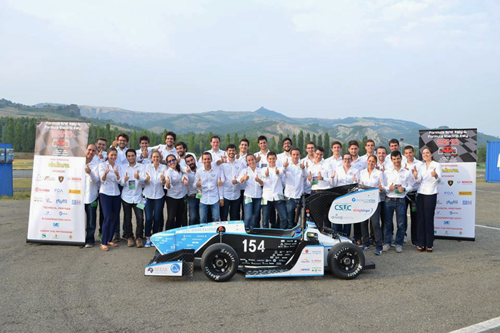 l'etseib motorsport celebrant els resultats obtinguts a la formula student itàlia
